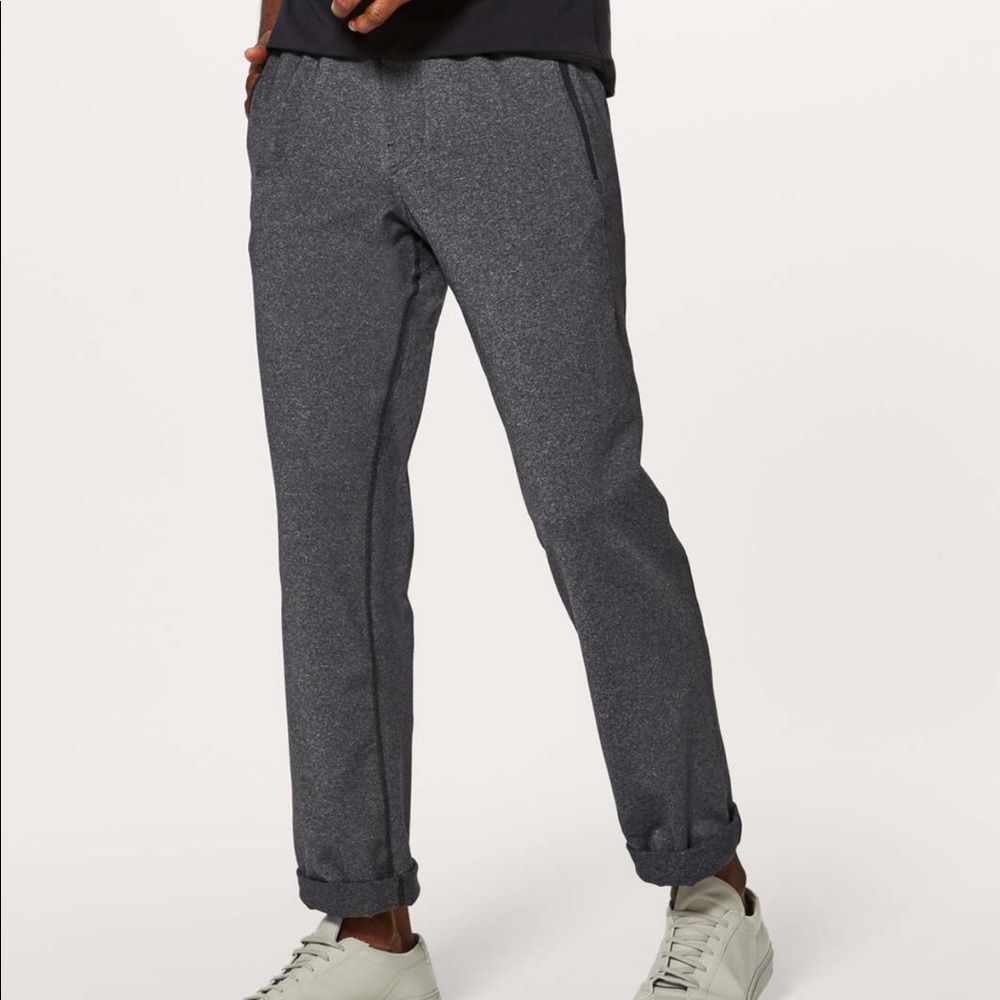 Lululemon Men's Discipline Pant inseam 35” Sz L